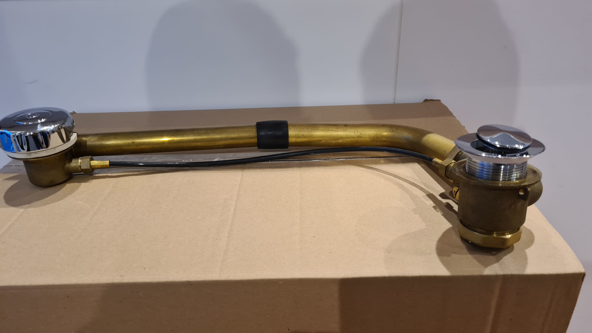 Ricambio Maniglia Colonna Scarico Silfra Bianco - Codice 81000136001